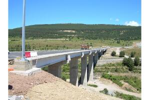 14-06-2006. Viaducto  de entrada del tunel de Piqueras